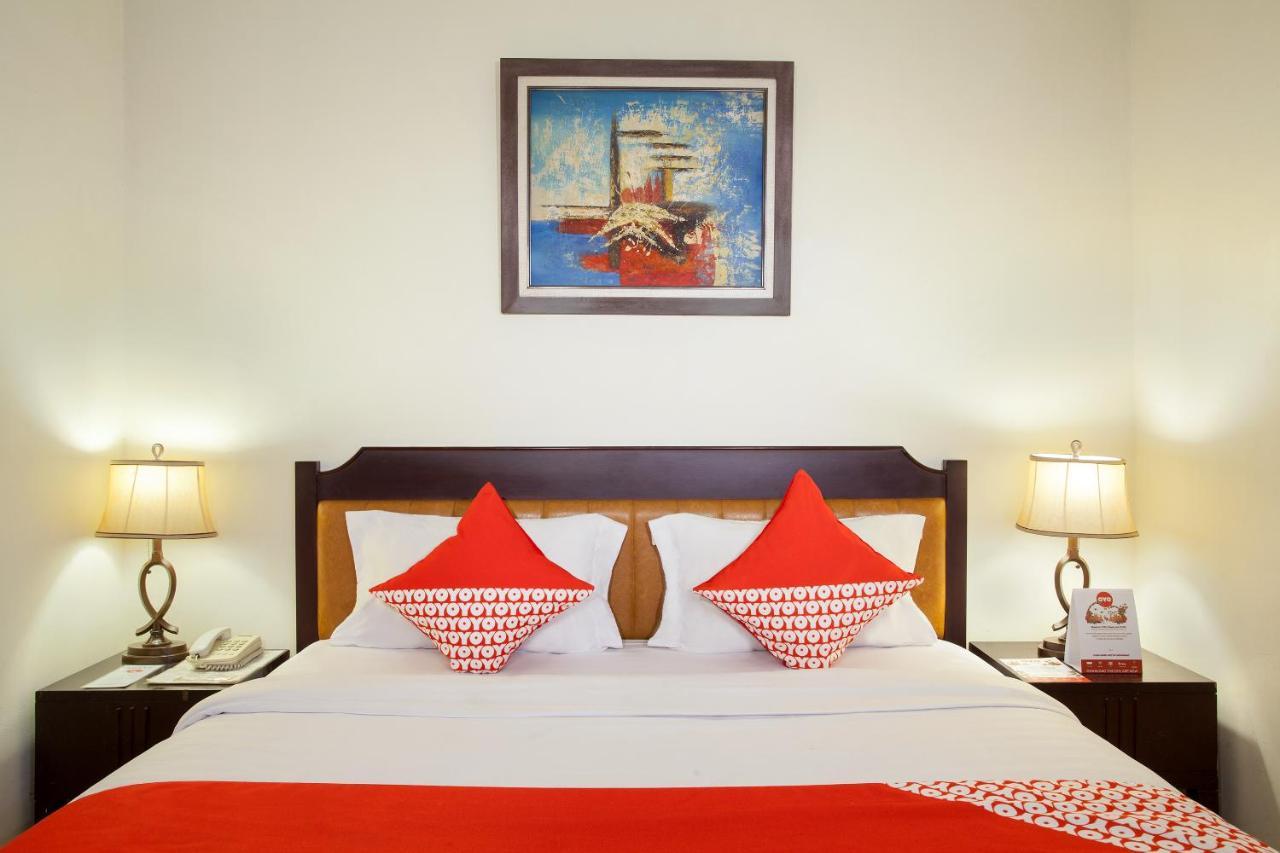 Oyo 108 Hotel Surya Giacarta Esterno foto