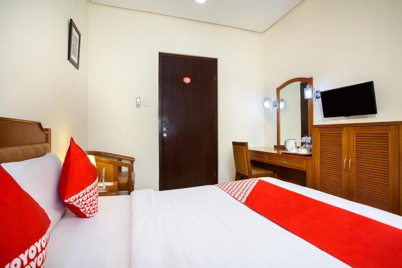 Oyo 108 Hotel Surya Giacarta Esterno foto