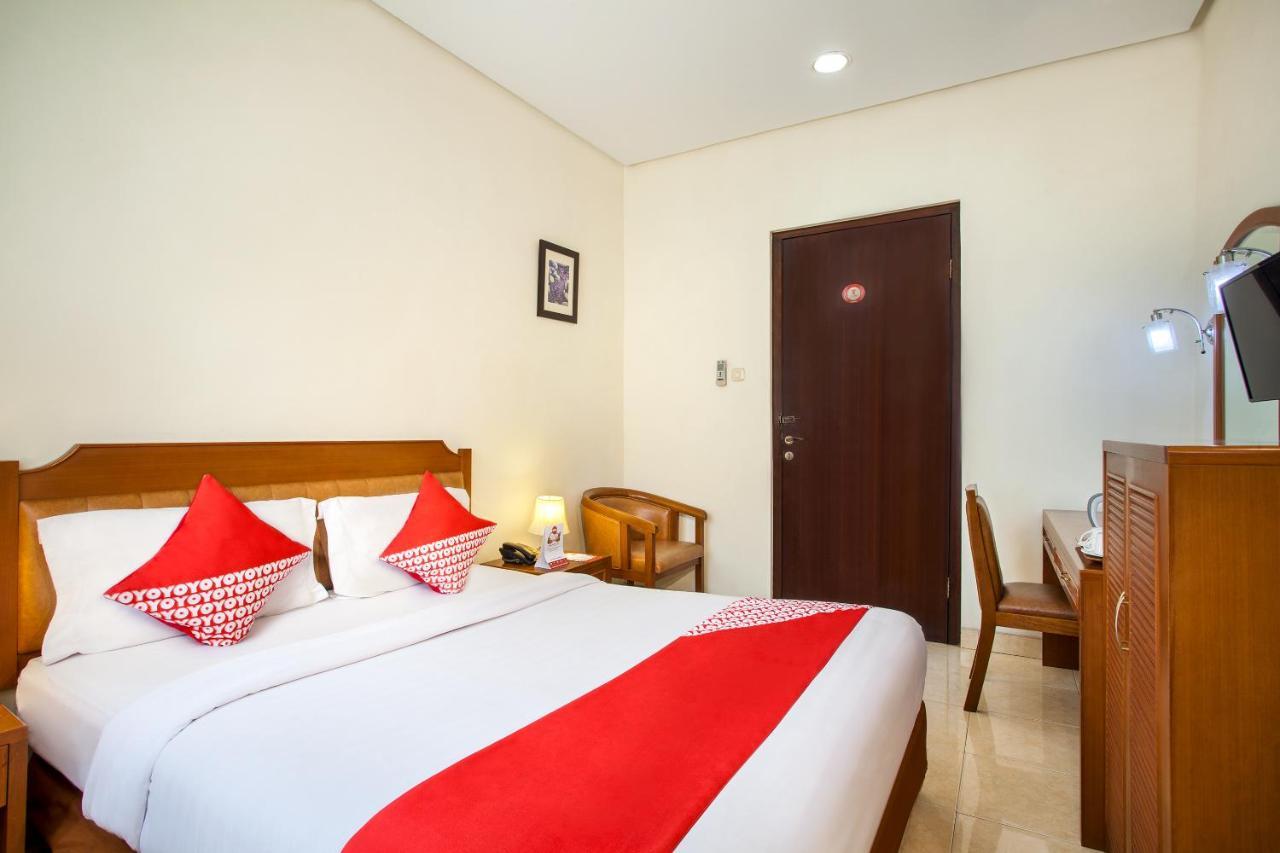 Oyo 108 Hotel Surya Giacarta Esterno foto