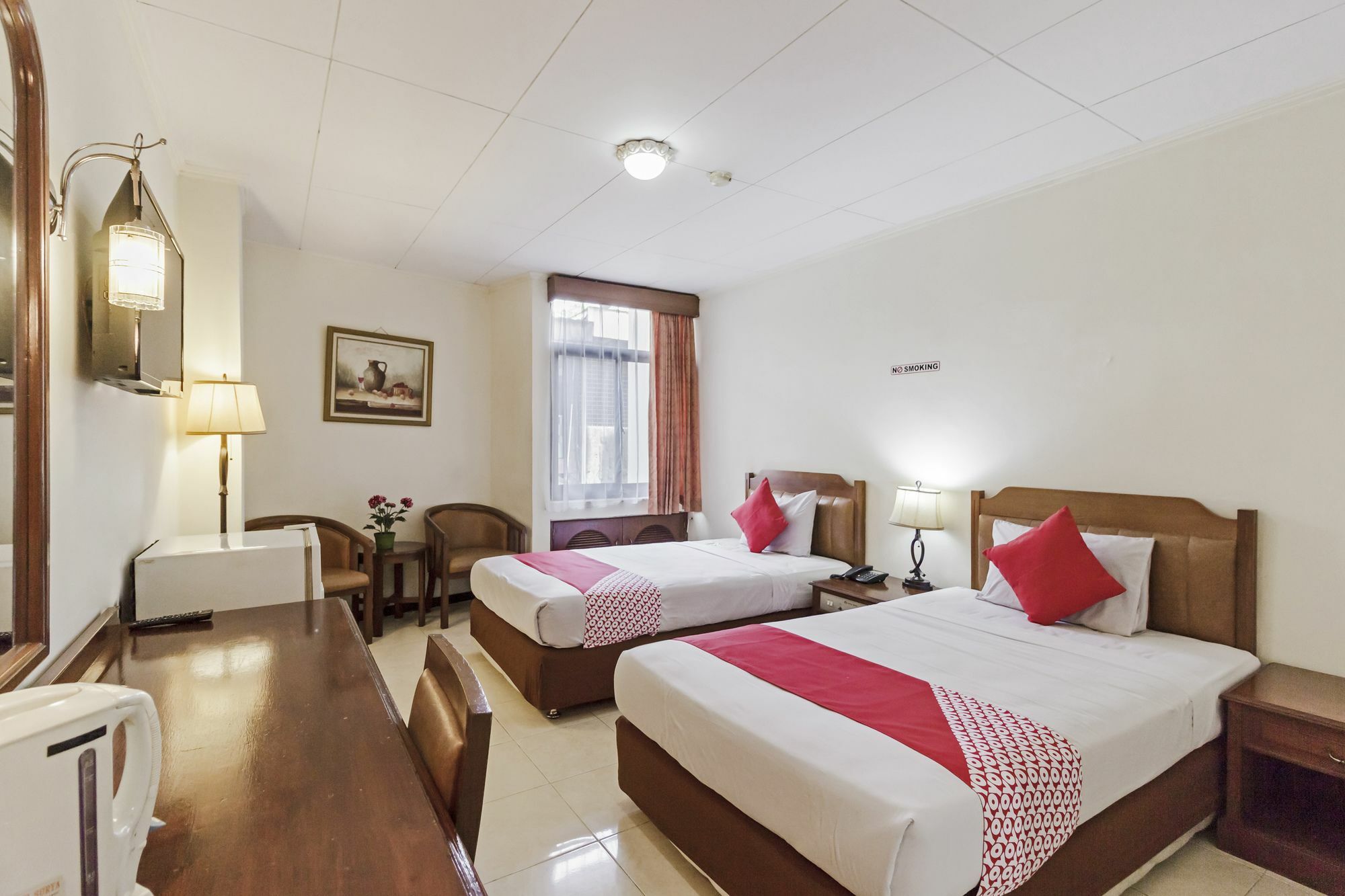 Oyo 108 Hotel Surya Giacarta Esterno foto
