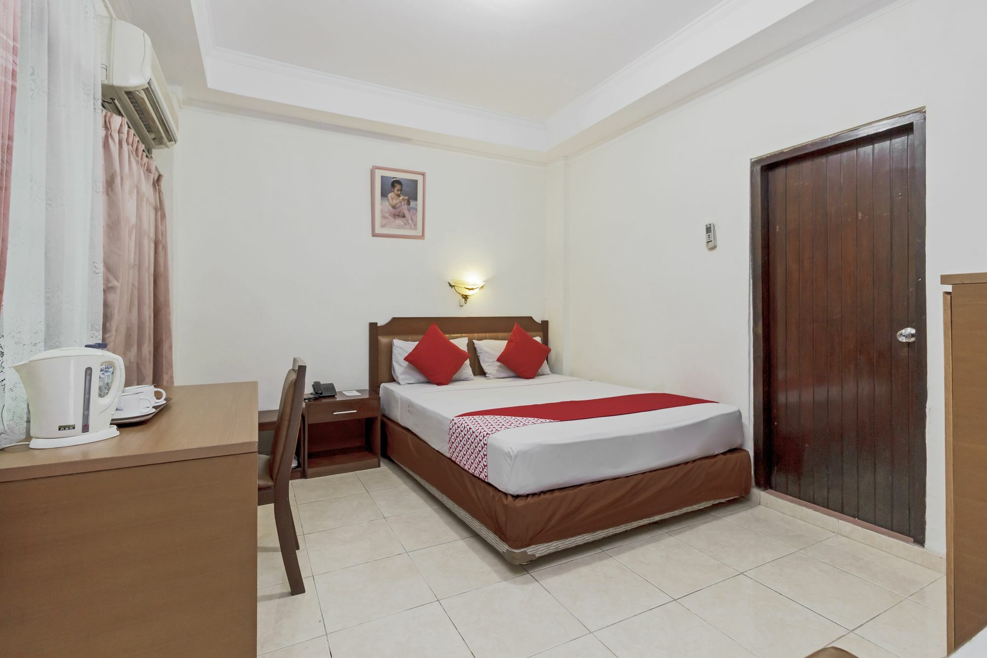 Oyo 108 Hotel Surya Giacarta Esterno foto