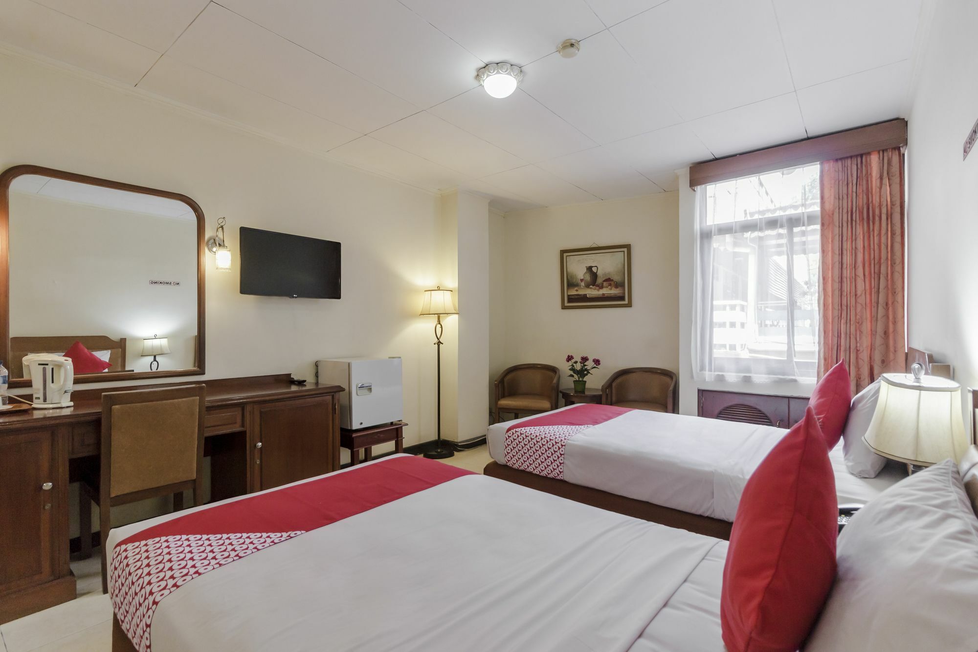 Oyo 108 Hotel Surya Giacarta Esterno foto