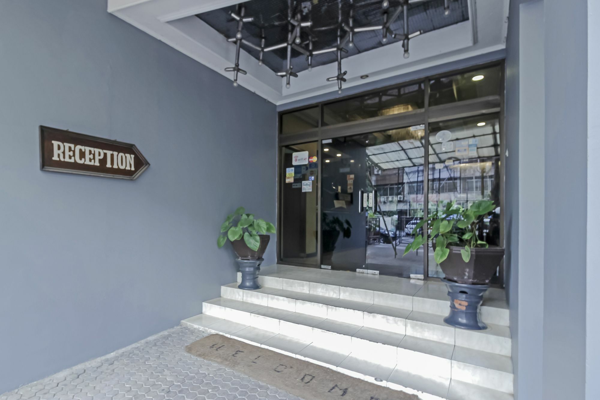Oyo 108 Hotel Surya Giacarta Esterno foto