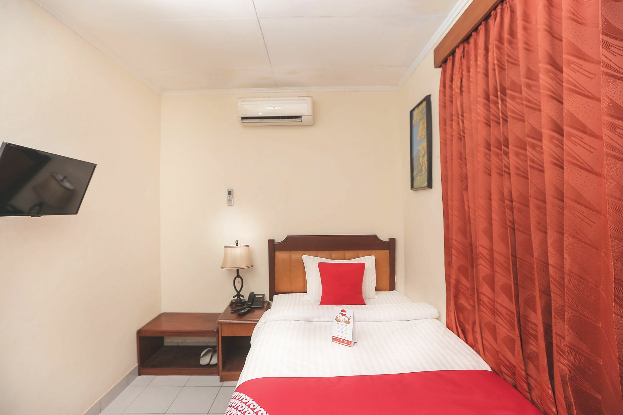 Oyo 108 Hotel Surya Giacarta Esterno foto