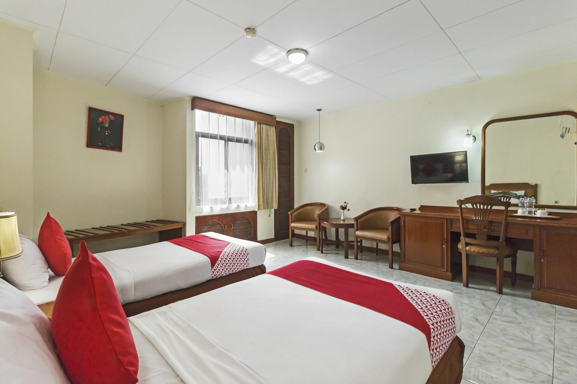 Oyo 108 Hotel Surya Giacarta Esterno foto