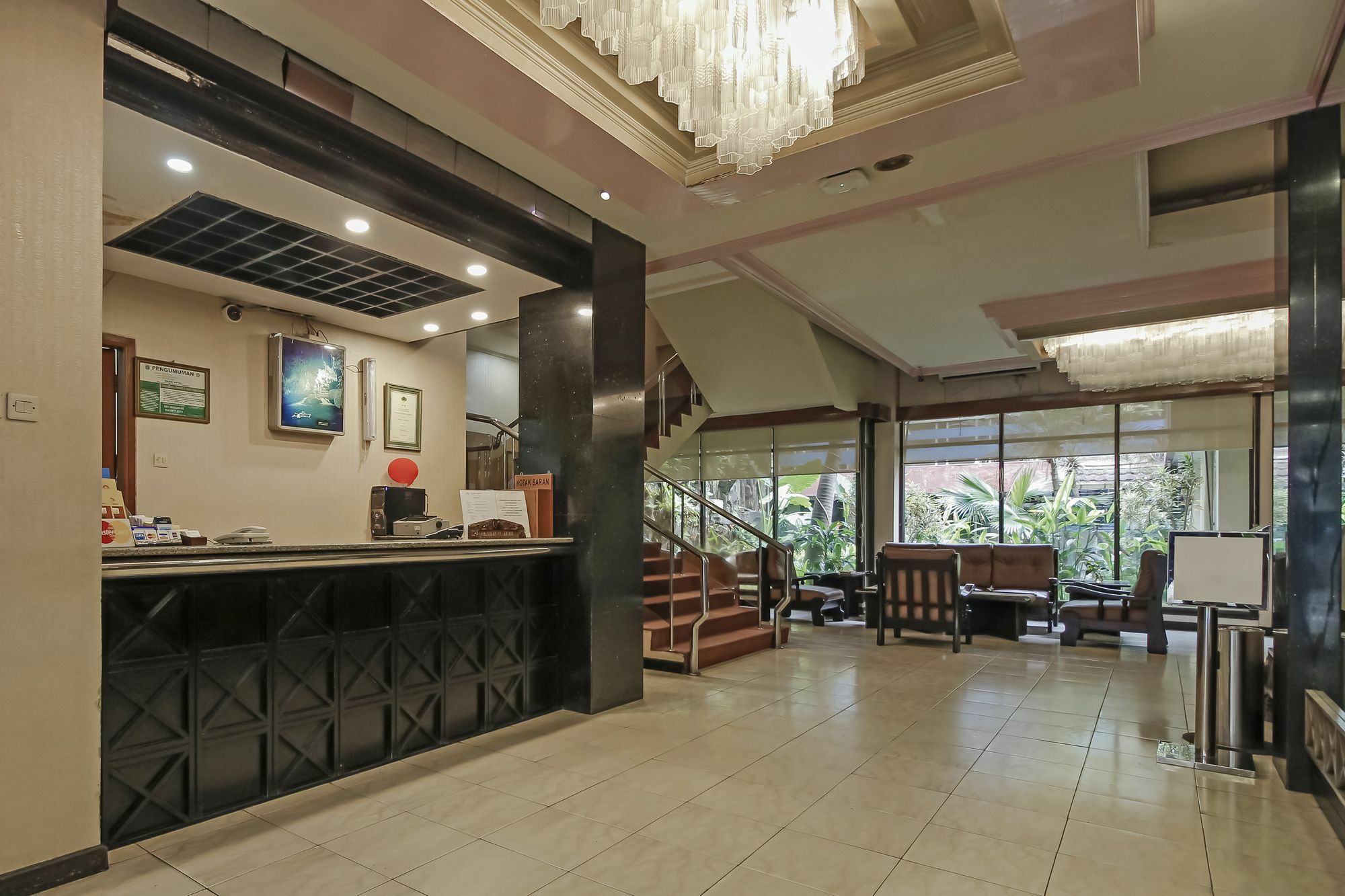 Oyo 108 Hotel Surya Giacarta Esterno foto