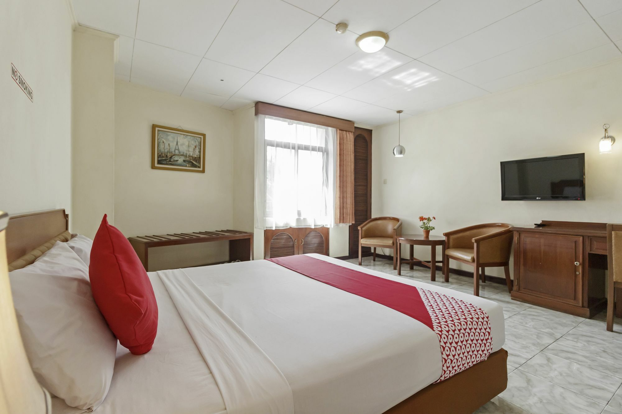 Oyo 108 Hotel Surya Giacarta Esterno foto