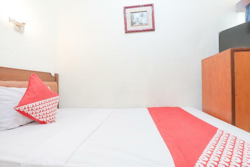 Oyo 108 Hotel Surya Giacarta Esterno foto